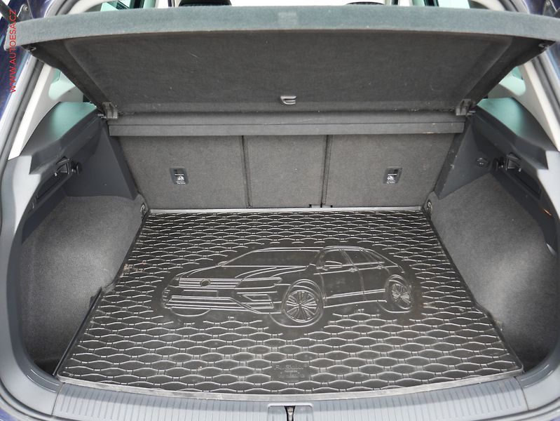 Volkswagen Tiguan (2018) 2.0 TDi 4x4, 1.maj,ČR, DSG - fotka 7 z 20