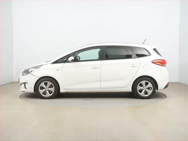 Kia Carens (2015) 1.7 CRDi, Automat, Tempomat - fotka 3 z 16