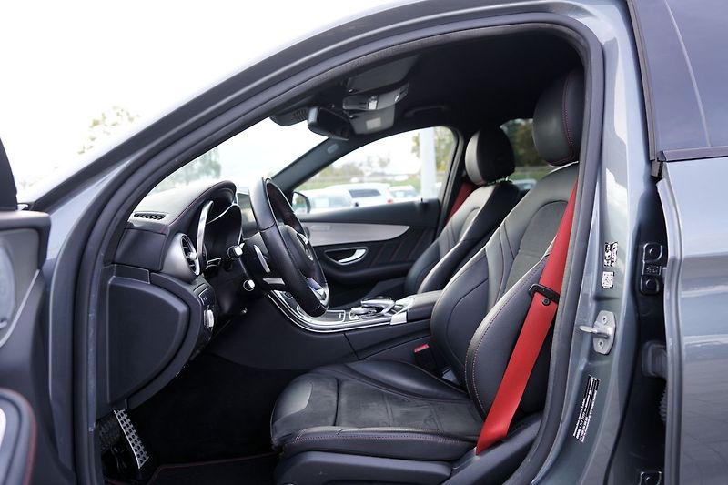 Mercedes-Benz Třídy C C43 AMG 4Matic/ČR/Performance - fotka 20 z 42