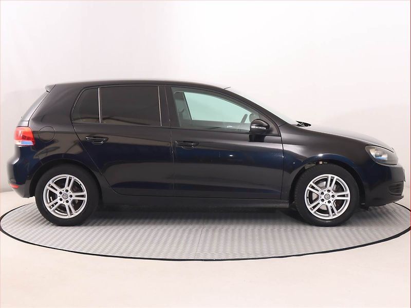 Volkswagen Golf (2009) 1.4 TSI, Tempomat - fotka 6 z 18