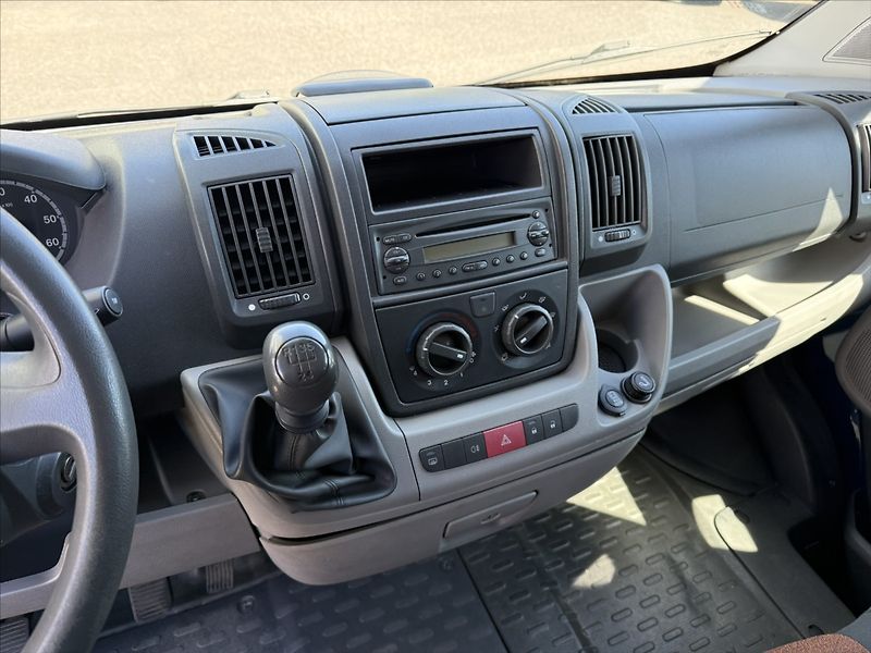 Fiat Ducato 2,2   JTD 69.000KM TAŽNÉ 9 MÍS - fotka 8 z 25
