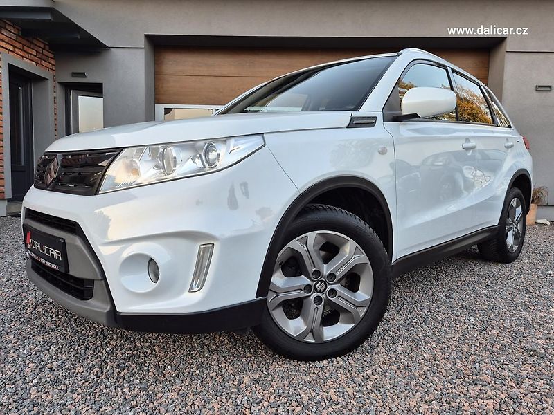 Suzuki Vitara (2016) 1.6VVT 88KW Automat COMFORT - fotka 3 z 52