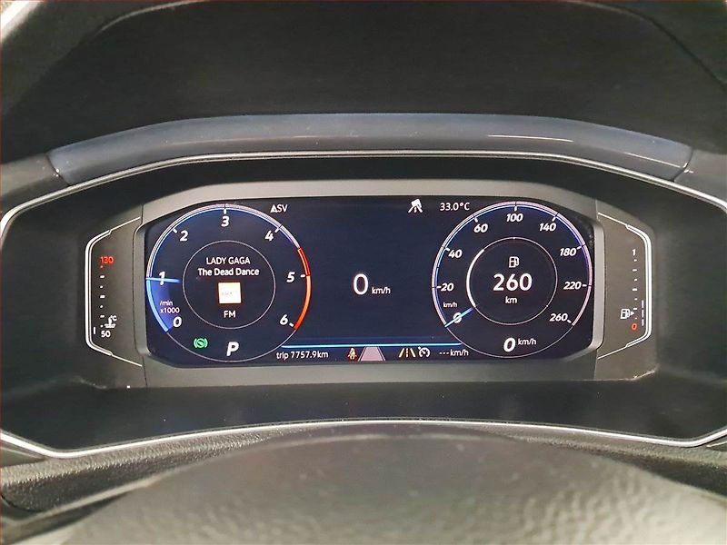 Volkswagen T-Roc (2018) Sport 2.0 TDI 4Motion - fotka 11 z 22