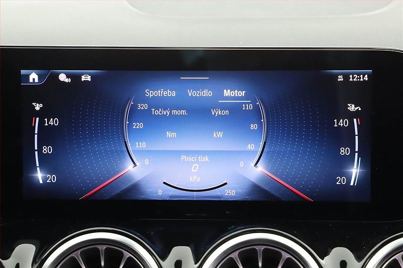 Mercedes-Benz GLA (2025) 200 d, AMG Line - fotka 20 z 28
