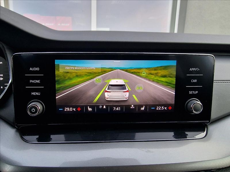 Škoda Octavia 2.0TDI,původ ČR,1.Maj,2x kola - fotka 26 z 50