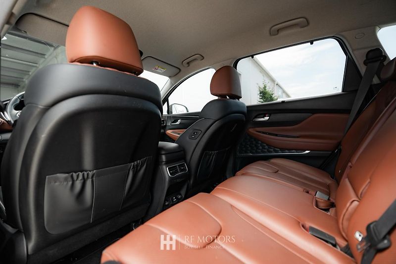 Hyundai Santa Fe (2023) - fotka 34 z 49