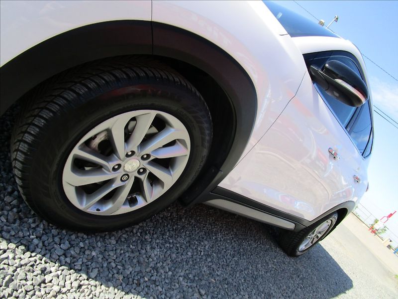 Hyundai Tucson 2.0CRDi 4WD, automat - fotka 7 z 47