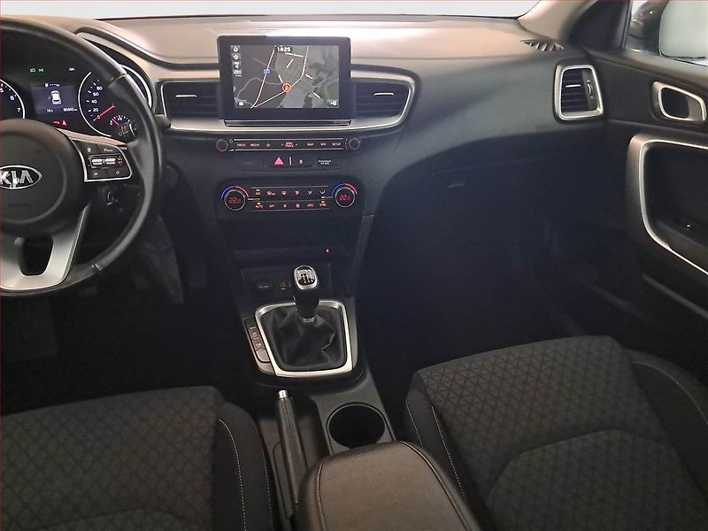 Kia Ceed (2018) 1.0 T-GDI, Navi, Tempomat - fotka 8 z 28