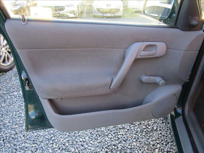Škoda Felicia 1.3 LXi, EKO uhrazeno! - fotka 14 z 36