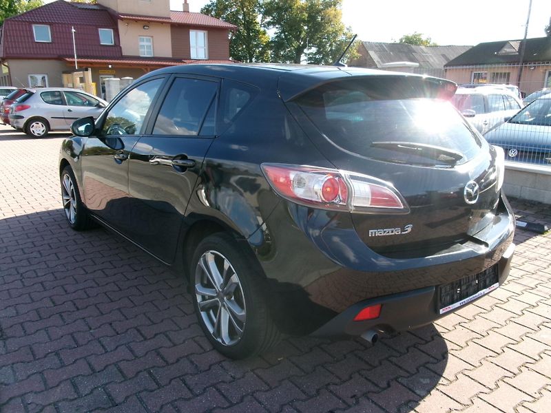 Mazda 3 (2010) 1,6 16V AUTOKLIMA 90th EDITION - fotka 5 z 28