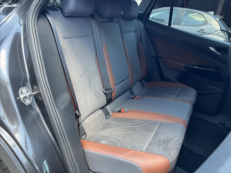Volkswagen ID.4 Pro Performance 77kwh 92% - fotka 20 z 38