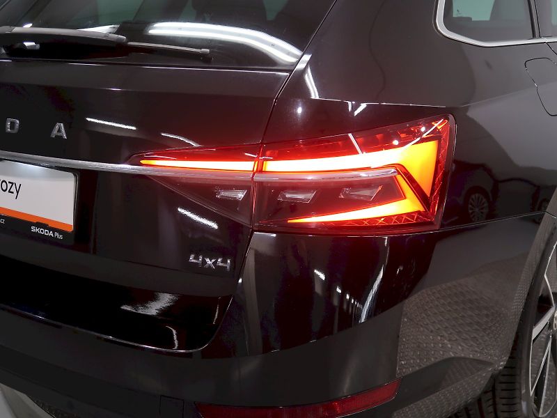 Škoda Superb (2023) STYLE PLUS 2.0TDI 147KW 4x4 DS - fotka 11 z 40