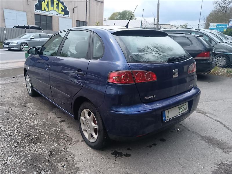 Seat Ibiza 1,9 SDi  Stella - fotka 9 z 23