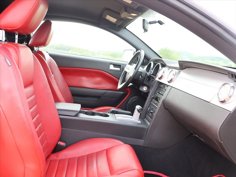 Ford Mustang 4,6 GT 224kW Racing USA - fotka 11 z 29