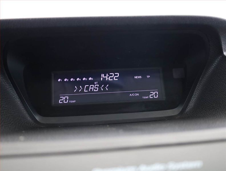 Honda Accord (2011) 2.2 i-DTEC, ČR,1.maj - fotka 11 z 14