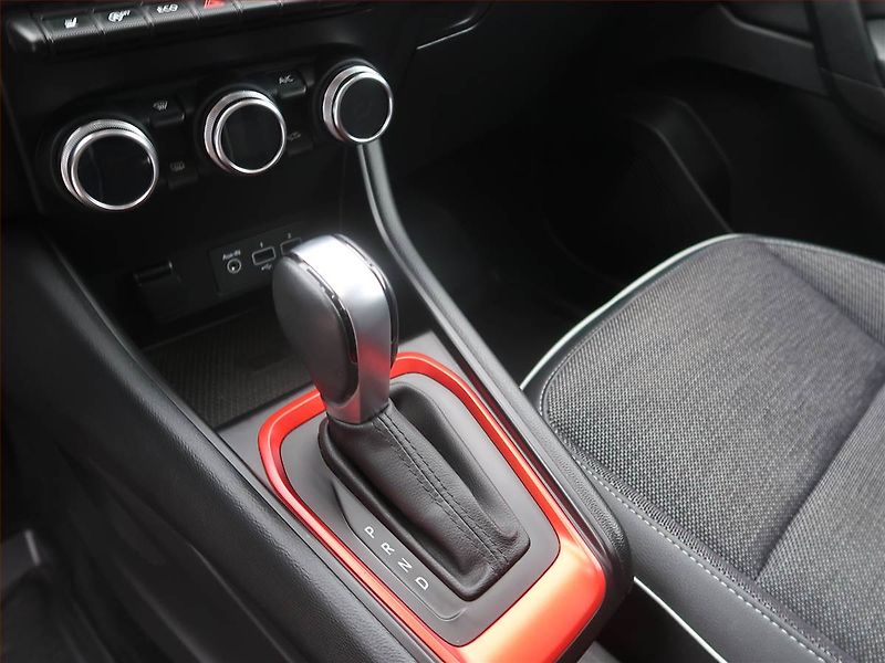 Renault Captur (2020) Intens 1.3 TCe, Automat - fotka 13 z 18