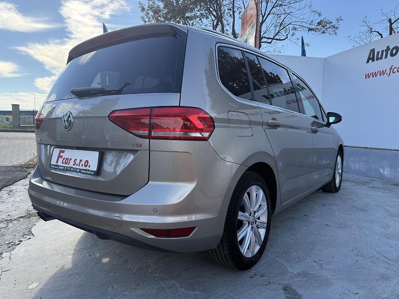 Volkswagen Touran (2017) 1.4 TSI 7 míst, ser.knížka - fotka 8 z 38