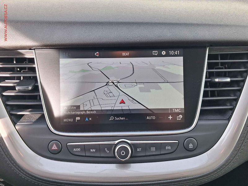 Opel Grandland X (2018) 1.2 T, Innovation, LED, panor - fotka 17 z 19