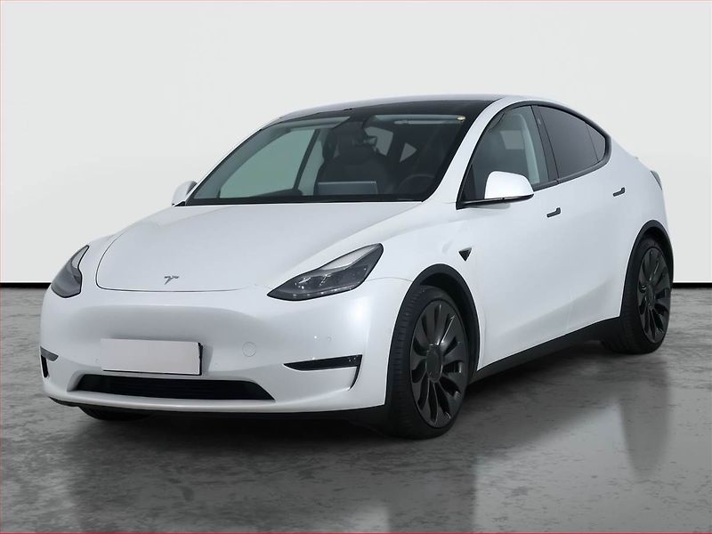 Tesla Model Y (2022) Performance 79kWh, SoH 92% - fotka 2 z 26