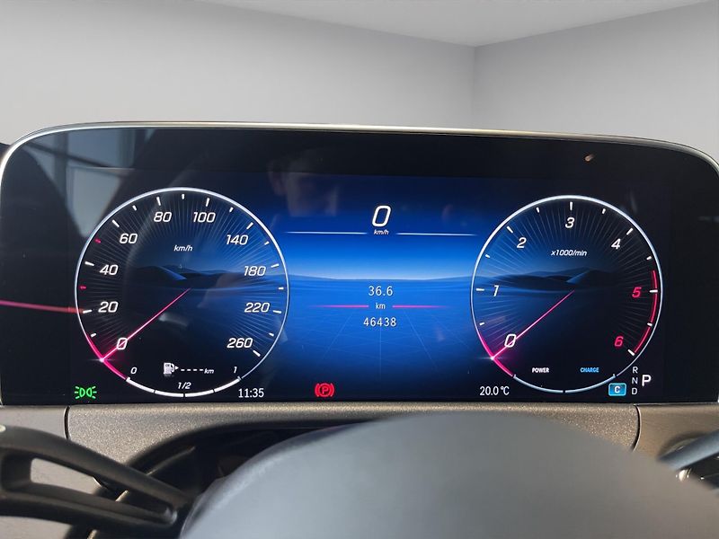 Mercedes-Benz Třídy E (2024) E 450 D 4MATIC - fotka 11 z 21