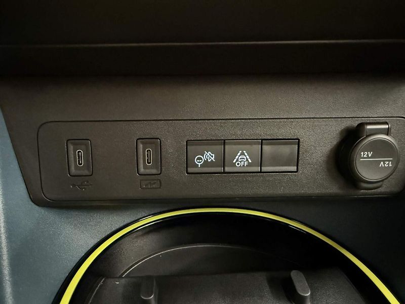 Fiat Grande Panda (2026) La Prima 1.2 Turbo Hybrid 110k - fotka 14 z 26
