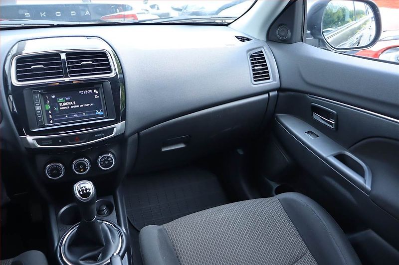 Mitsubishi ASX (2015) 1.6 MIVEC, Serv.kniha, Navi - fotka 8 z 20