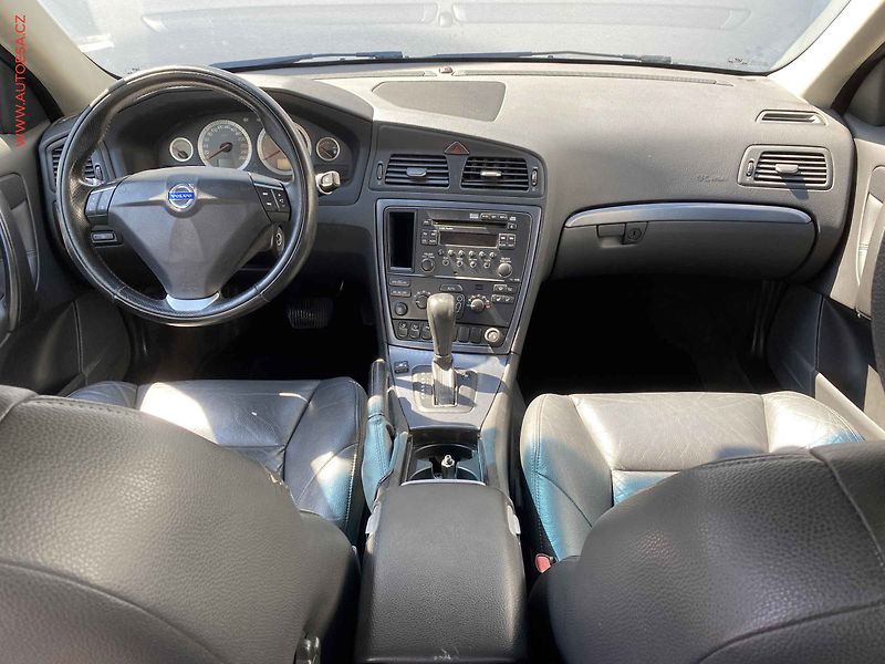 Volvo S60 (2010) 2.4i LPG, ČR, AT, kůže - fotka 8 z 18