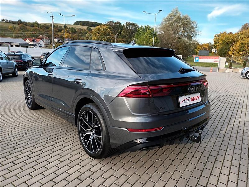 Audi Q8 3,0 TDI,210KW,S-line,ČR 1MAJ, - fotka 7 z 50
