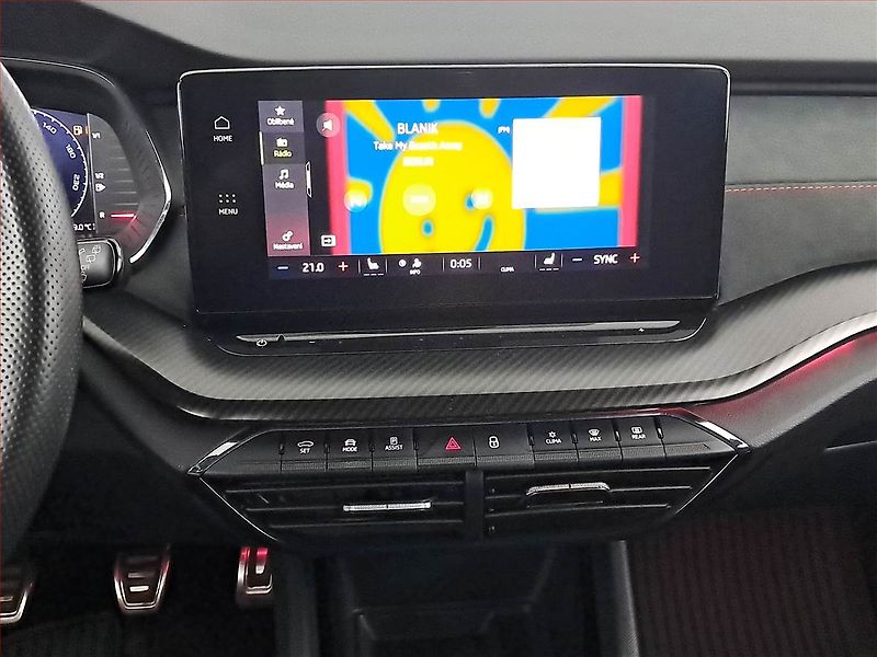 Škoda Octavia (2023) RS 2.0 TSI - fotka 12 z 25
