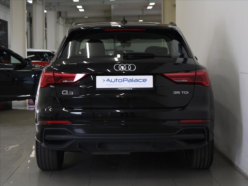 Audi Q3 2,0 TDi S-Line 54tkm. 1.maj.ČR - fotka 4 z 24