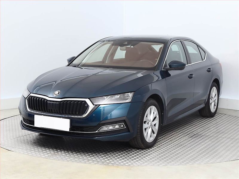 Škoda Octavia (2022) Style 2.0 TSI - fotka 2 z 20