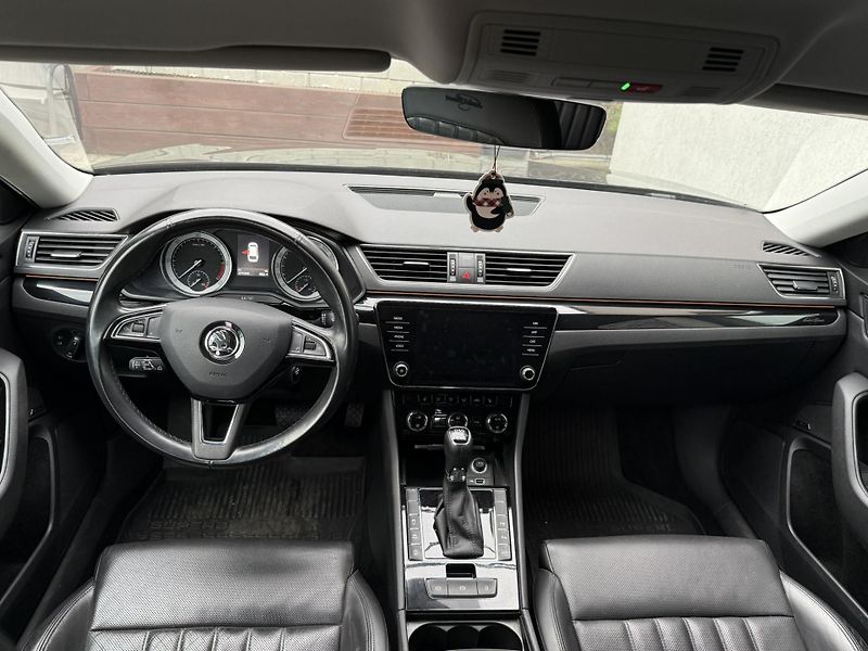 Škoda Superb (2018) 2.0 TDi 4x4 L&K DSG  ZAK V ČR - fotka 14 z 22