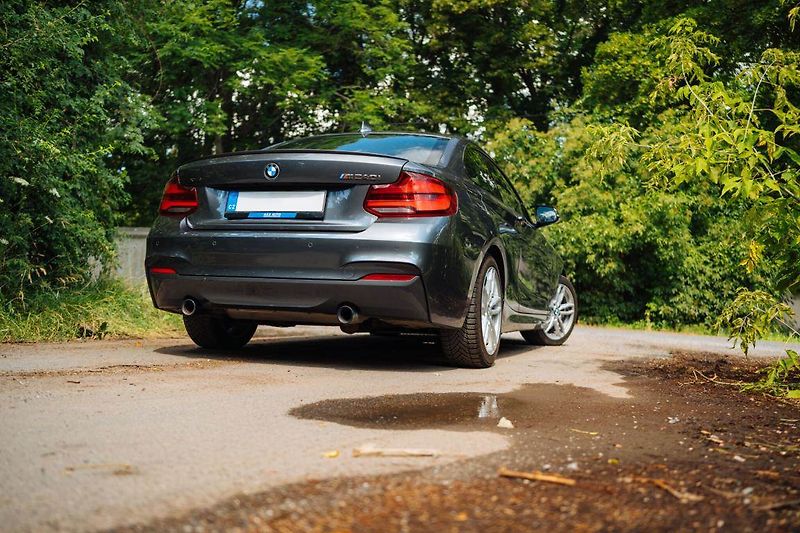 BMW Řada 2 (2019) M240i xDrive - fotka 4 z 36