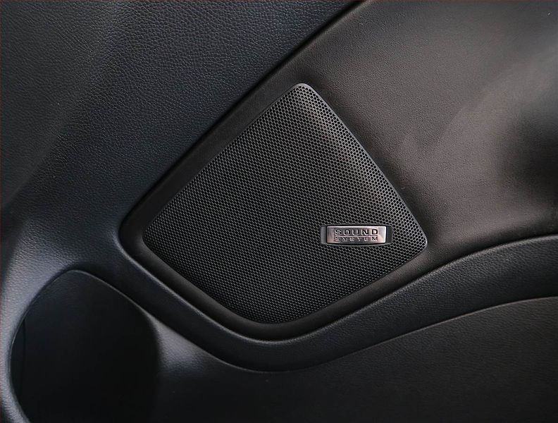 Škoda Octavia (2010) Laurin&Klement 2.0 TDI - fotka 21 z 25