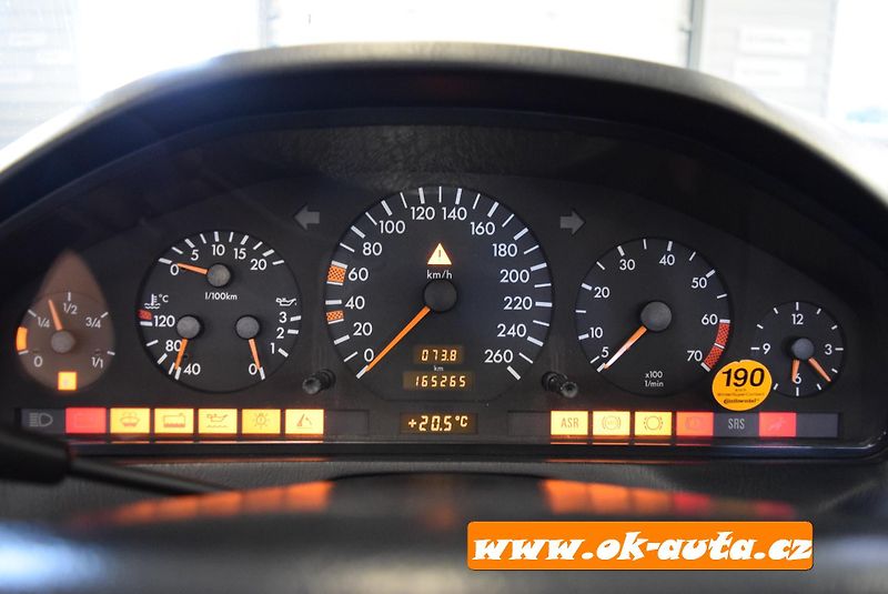 Mercedes-Benz SL 500 129 240 kW AUTOMAT  - fotka 31 z 52