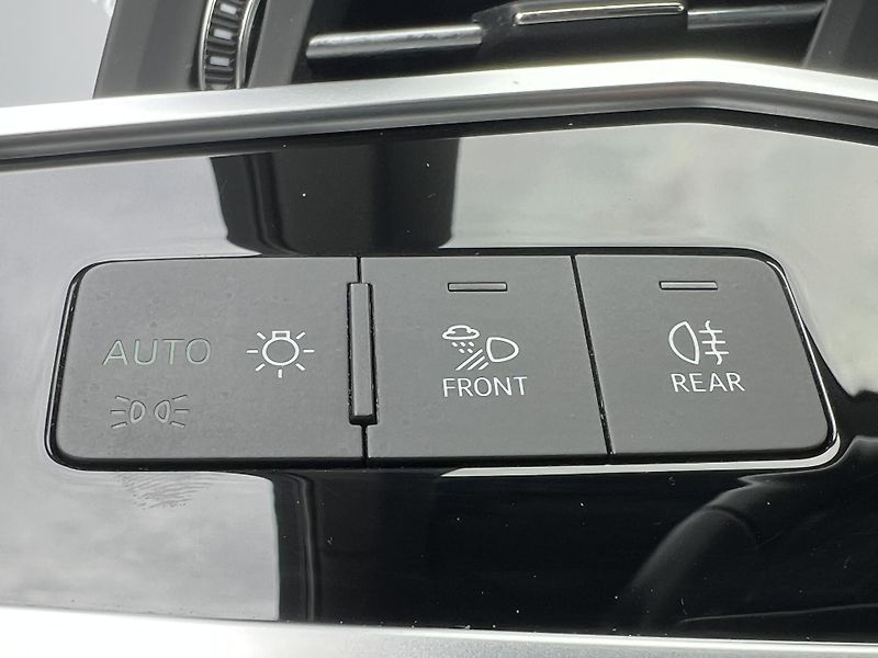 Audi A6 Allroad 3,0TDi 210kW QUATTRO - fotka 20 z 37