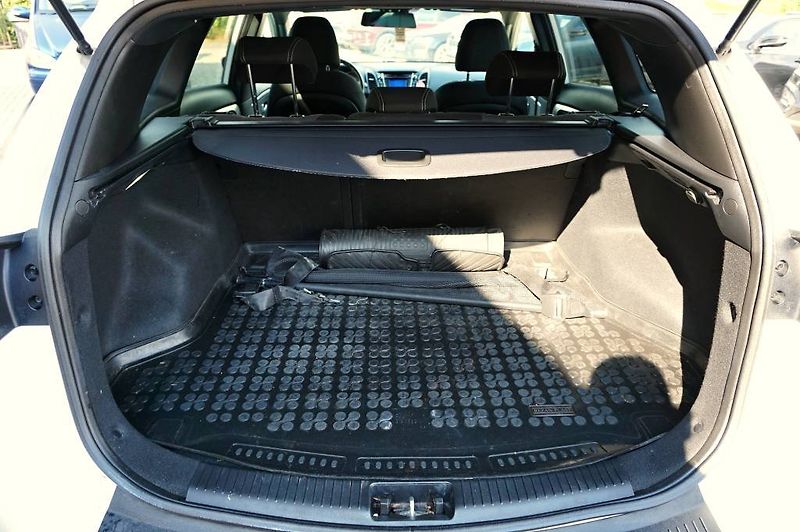 Hyundai i30 (2016) CZECH GO! 1,6 GDI 99 kW - fotka 12 z 44