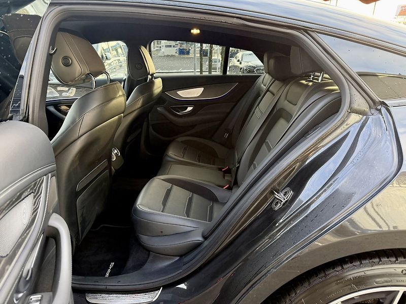 Mercedes-Benz AMG GT (2020) 63 4MATIC+ - fotka 12 z 44
