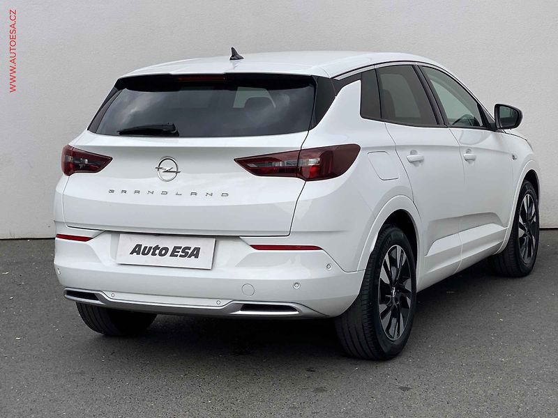 Opel Grandland (2023) 1.5 CTDi, Elegance, AT, +ALU - fotka 4 z 19