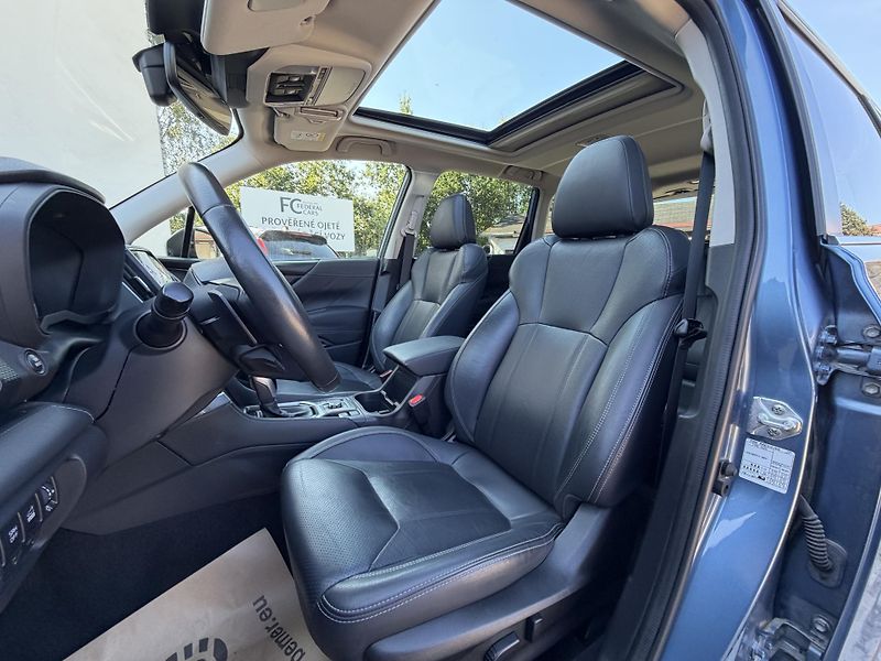 Subaru Forester e-BOXER EXECUTIVE CVT Lineartr - fotka 25 z 29