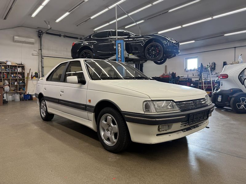 Peugeot 405 Mi16X4  - fotka 1 z 16