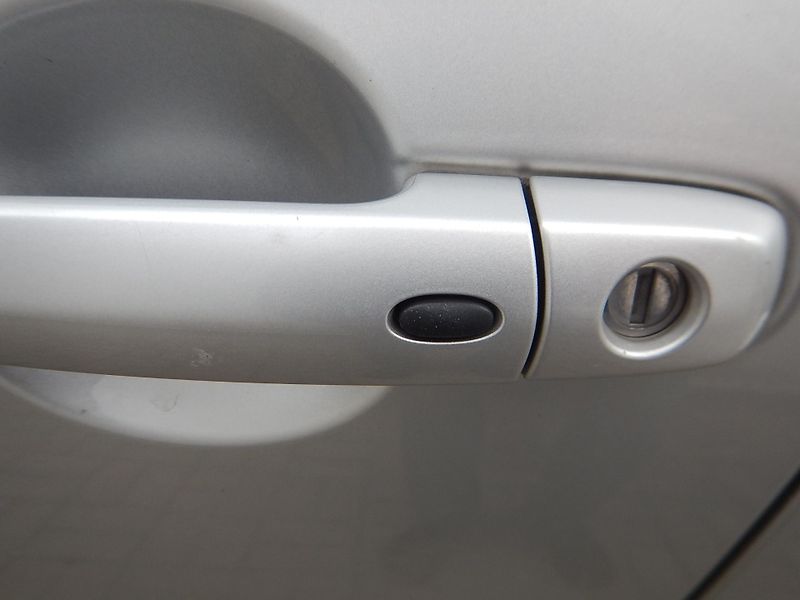 Suzuki Swift 1.3 GLX, ČR, DIGIKLIMA - fotka 16 z 28