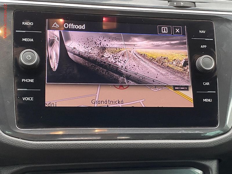 Volkswagen Tiguan (2017) 2.0TDi 4x4, DSG, LED, navi - fotka 19 z 21