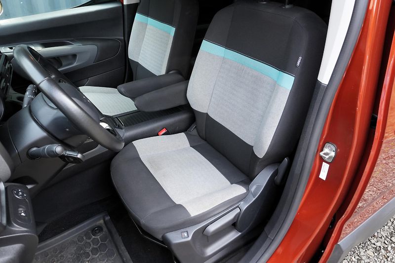 Citroën Berlingo XL 1.5 HDi, 7 - míst, ČR, HUD - fotka 30 z 38