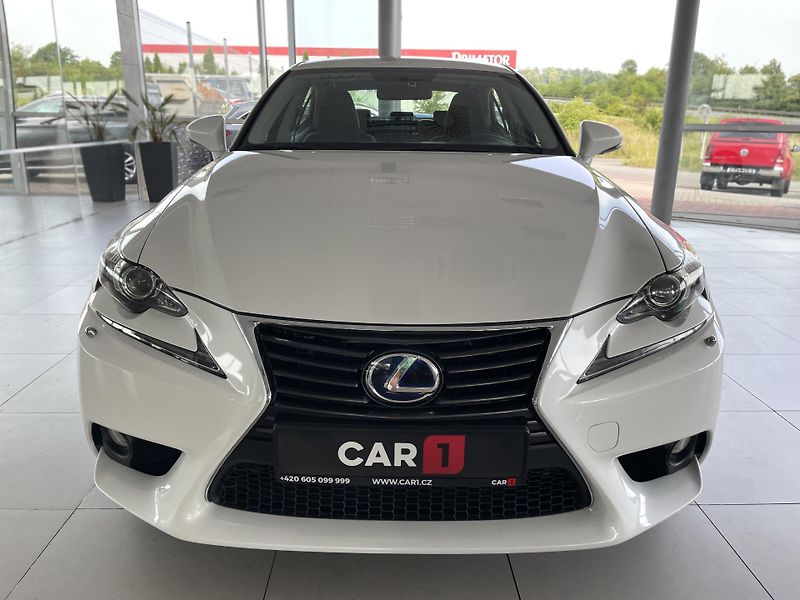 Lexus IS 300h IS 300h*AUT*Hybrid*Kamera* - fotka 3 z 31