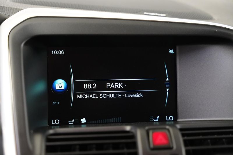 Volvo XC60 - fotka 19 z 25