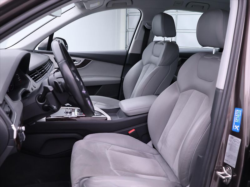 Audi Q7 3,0 TFSI 245kW Quattro Tiptron - fotka 13 z 38