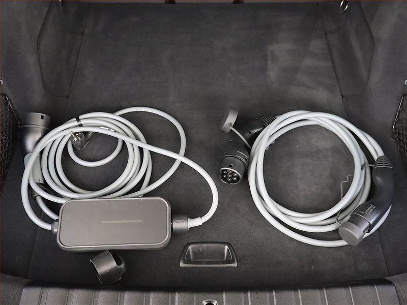 BMW i4 (2022) eDrive40, SoH 96% - fotka 24 z 24