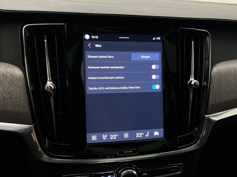 Volvo V90 CC B4 AWD PLUS AUT - fotka 42 z 45