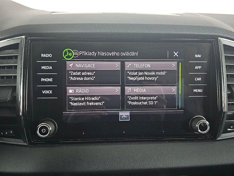 Škoda Karoq (2019) 1.5TSI 110kW DSG Style TAŽNÉ - fotka 20 z 32